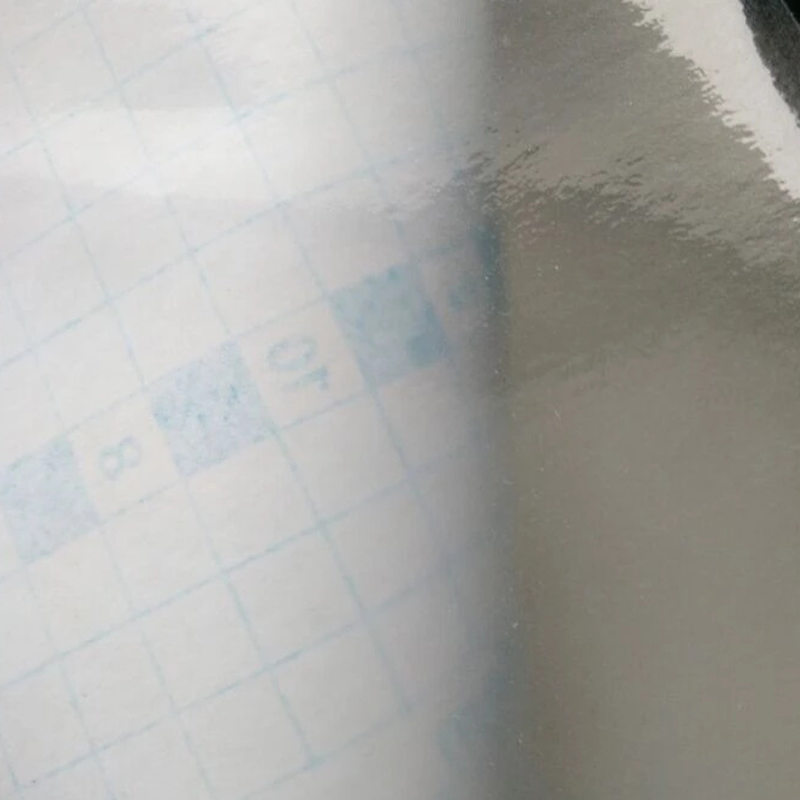 Rulodan son derece şeffaf, suya dayanıklı Kitap kapağı